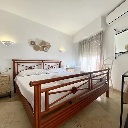 Oceanic First Line In - Inmodream * Calpe